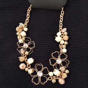 NWT Statement Necklace